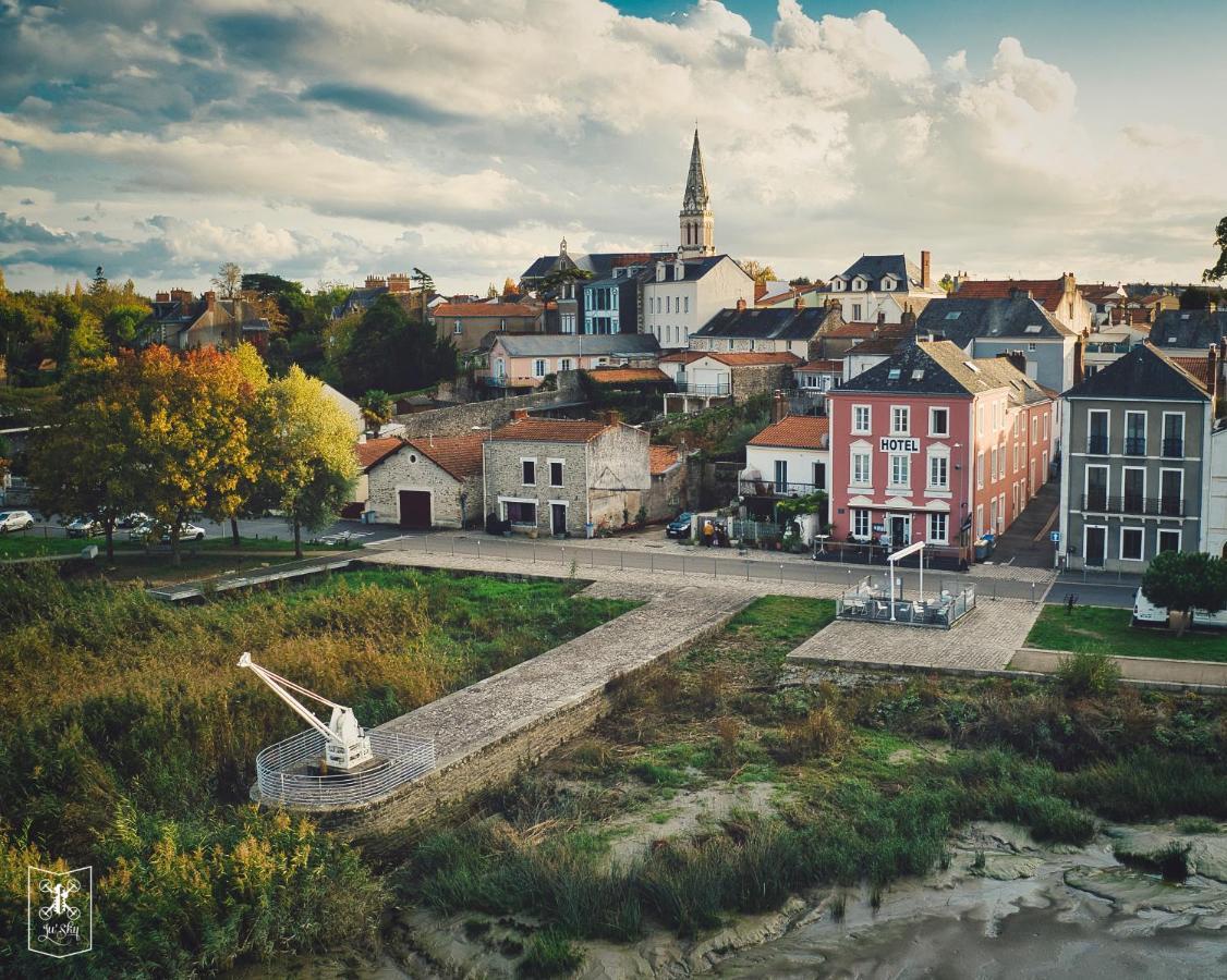 Hotel L'Esplanade Le Pellerin Zewnętrze zdjęcie