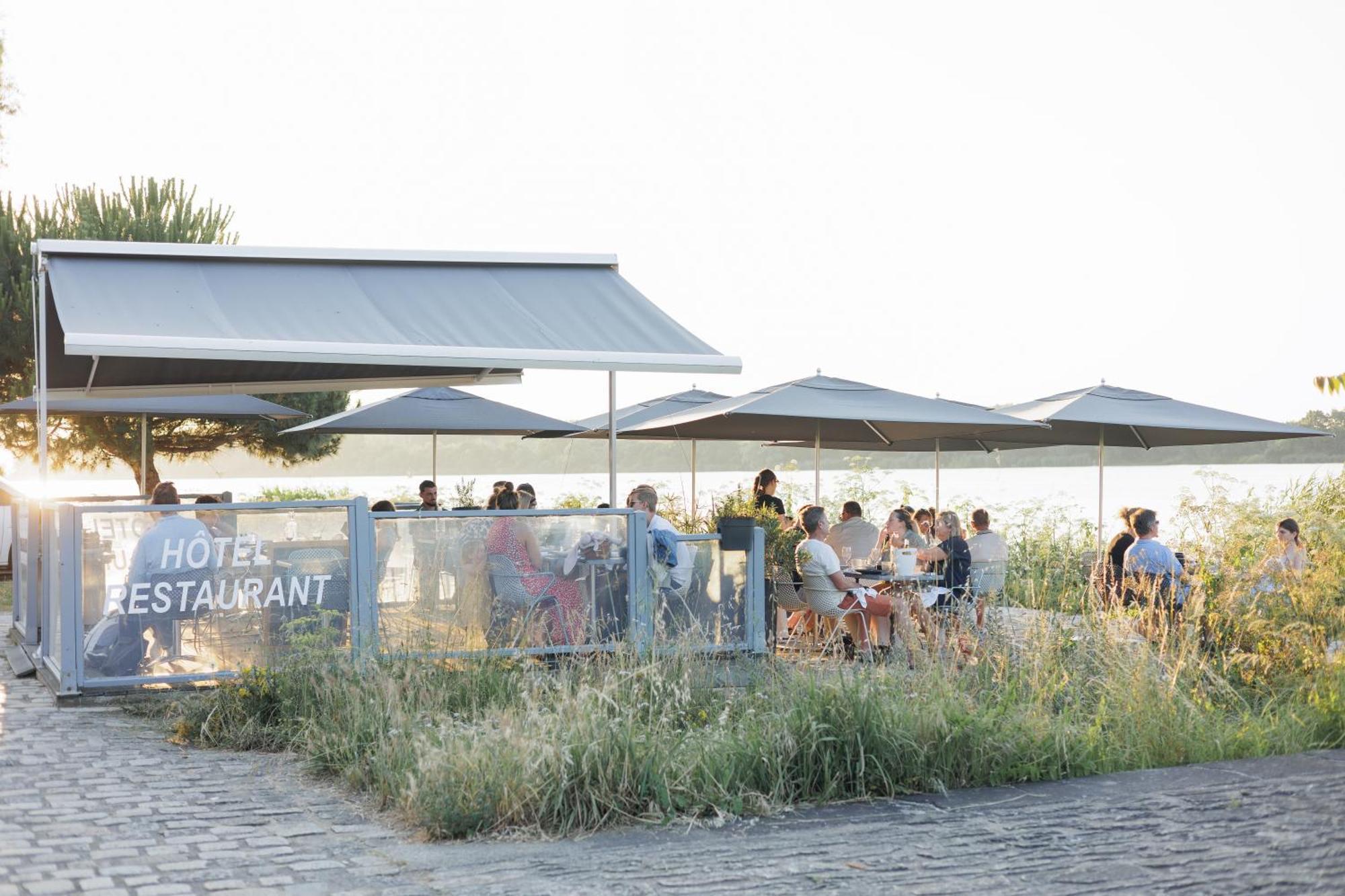 L'Esplanade Hotel Restaurant Bar A Vin Le Pellerin Zewnętrze zdjęcie