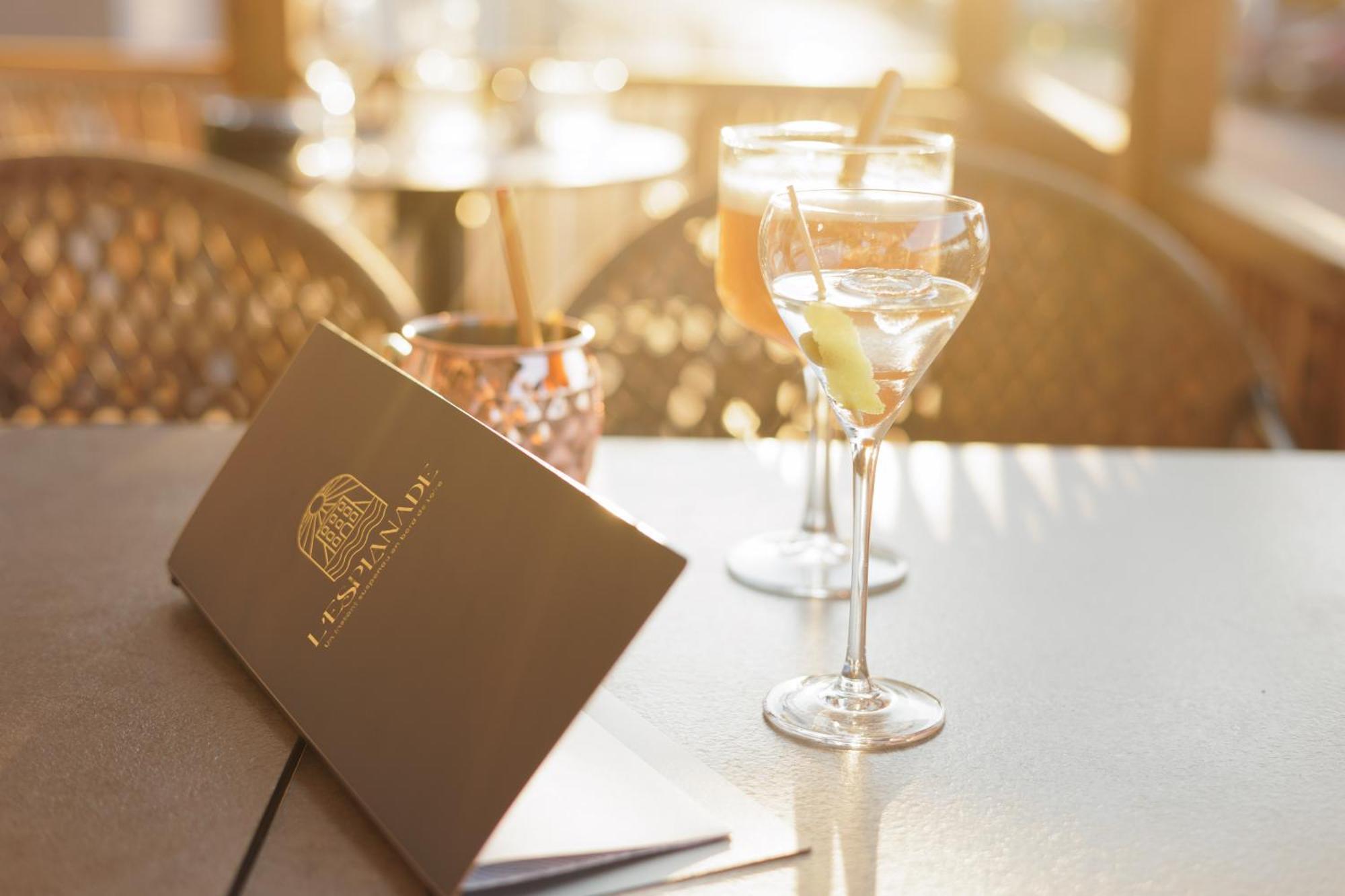 L'Esplanade Hotel Restaurant Bar A Vin Le Pellerin Zewnętrze zdjęcie